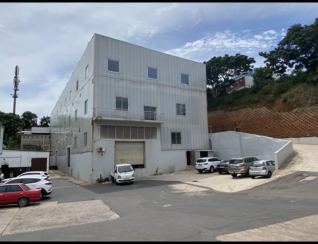 1,000M² WAREHOUSE TO LET IN GLEN ANIL